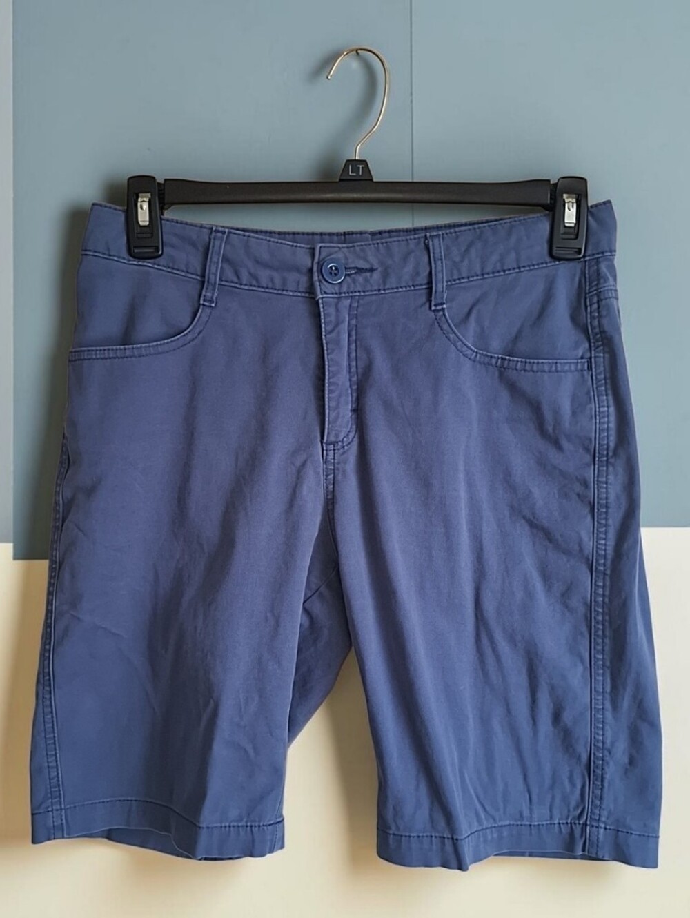 Lee Classic Fit Light Blue Shorts Size M